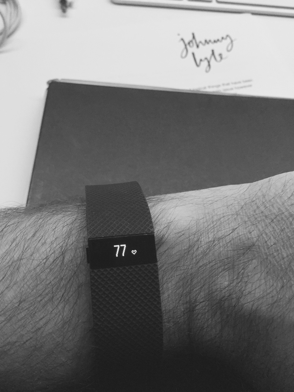 Fitbit Charge HR showing the current Heart rate (1)